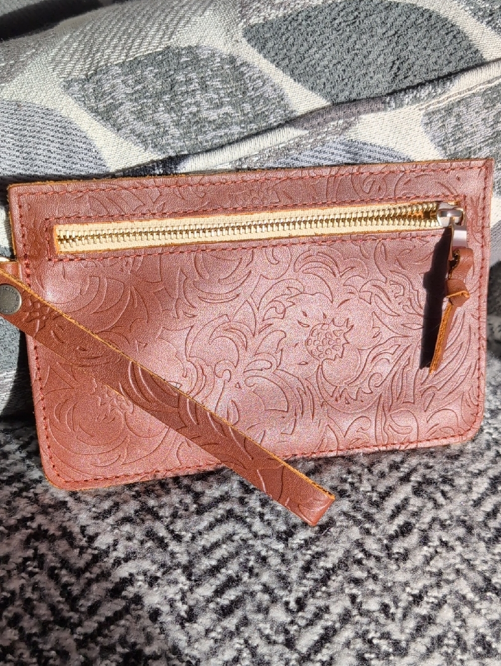 Portland Leather Honey Meadow Adriana Wristlet with Gold Zip NWOT